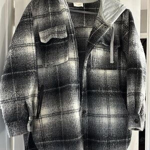 Gray & Black Plaid Sherpa Shacket with Hood
